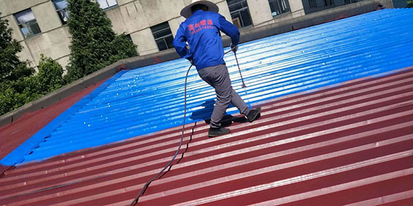 定期進(jìn)行廠房彩鋼瓦翻新工作有何現(xiàn)實意義？